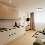 דירה Komarnicka Retreat ברטיסלאבה