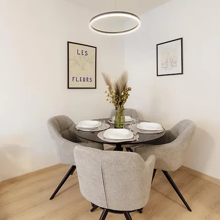 Komarnicka Retreat * Bratislava