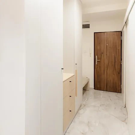 아파트 Komarnicka Retreat 브라티슬라바