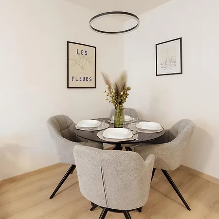 Komarnicka Retreat * ברטיסלאבה